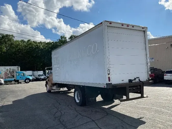 2006 STERLING TRUCK CORP ACTERRA