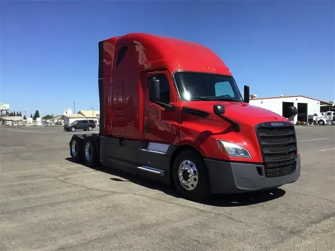 2020 FREIGHTLINER CASCADIA