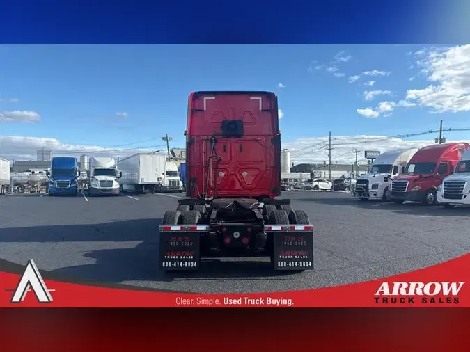 2022 FREIGHTLINER CA126