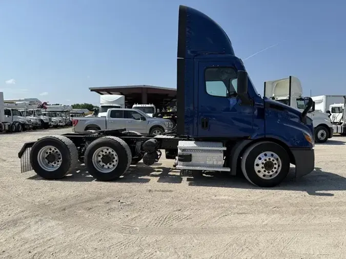 2020 FREIGHTLINER CASCADIA 116