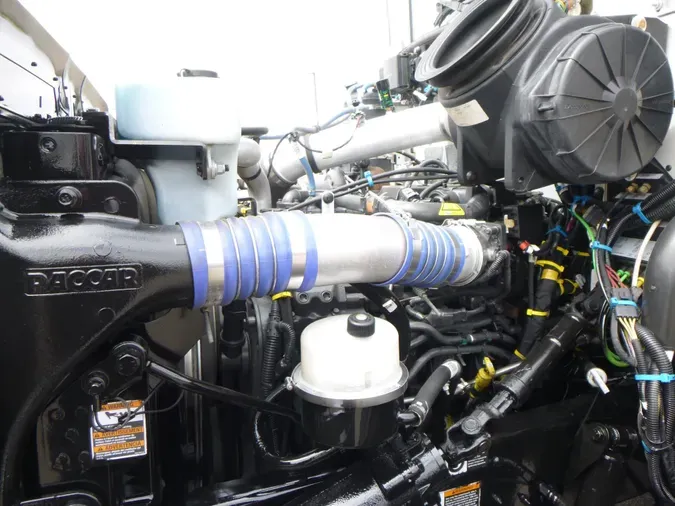 2020 Peterbilt 337
