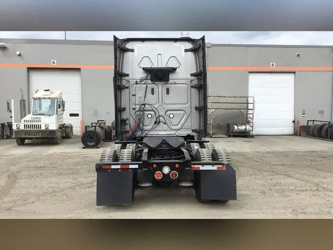2020 Freightliner Cascadia