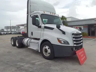 2019 FREIGHTLINER NEW CASCADIA PX12664