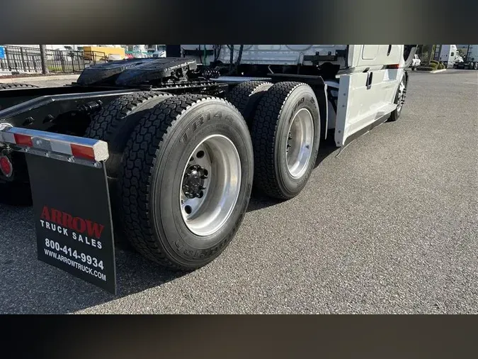 2020 FREIGHTLINER CA126bbc92cd1e2c97629eae8bea0df656eca