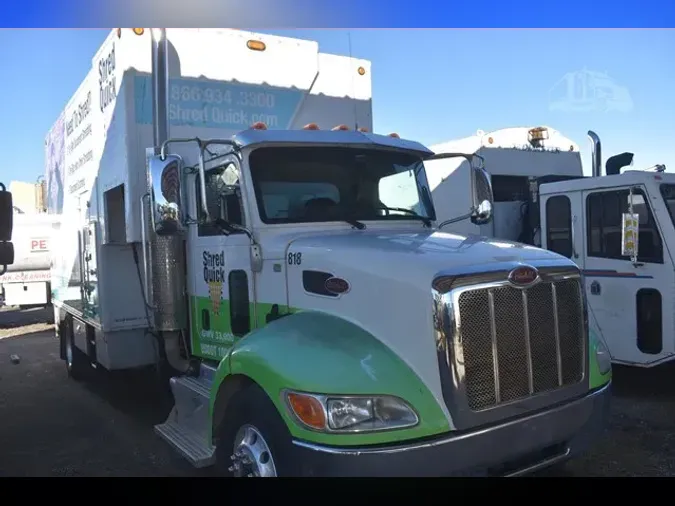 2017 PETERBILT 337