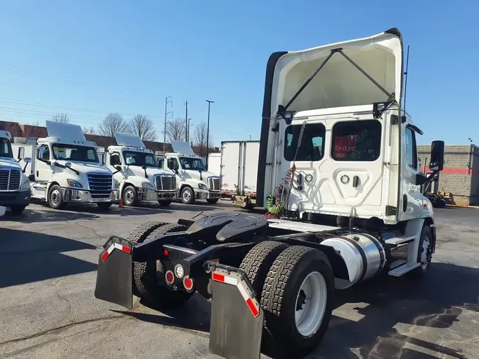 2019 FREIGHTLINER/MERCEDES CASCADIA 113