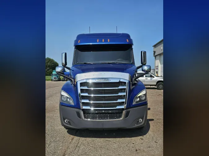 2022 Freightliner New Cascadia