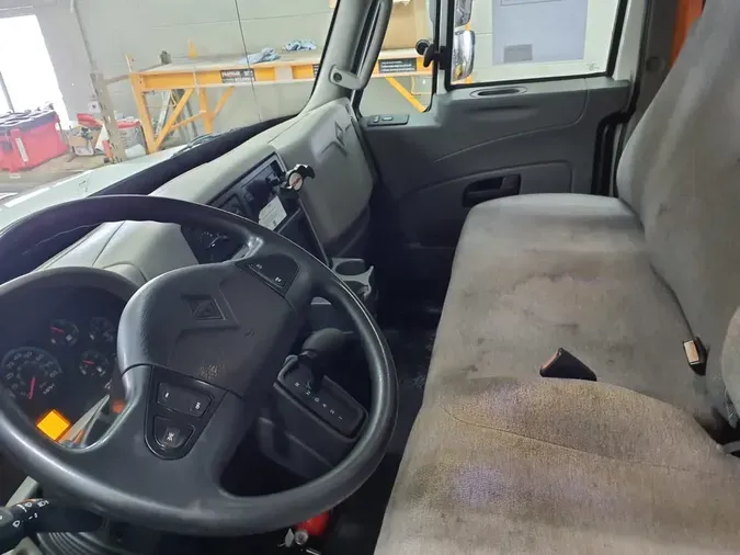 2019 NAVISTAR INTERNATIONAL 4300