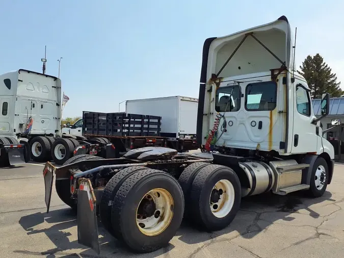 2019 FREIGHTLINER NEW CASCADIA 116