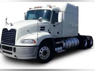2013 Mack Pinnacle