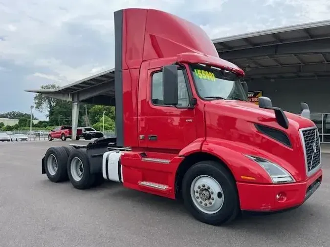 2020 Volvo VNR64T300