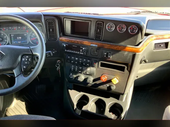 2021 INT LT625 6x4