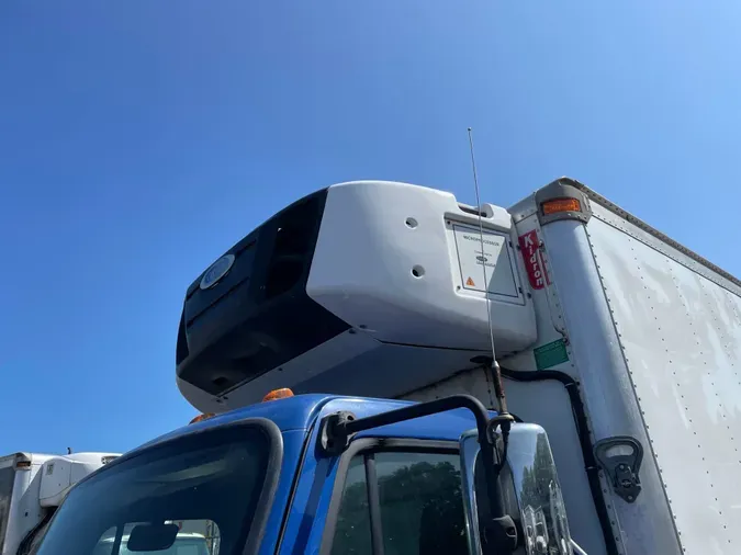 2019 FREIGHTLINER/MERCEDES M2 106