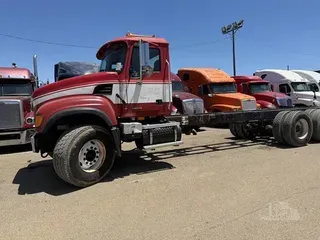 2007 MACK GRANITE CV713
