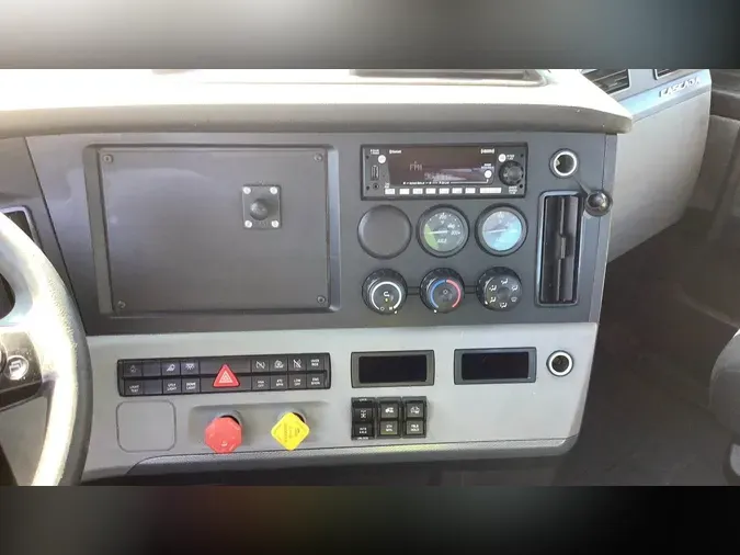 2019 Freightliner Cascadia 126bbefd4cd46a22aaa92bc741980572d97