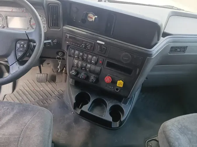 2020 NAVISTAR INTERNATIONAL LT625 SLPR CAB