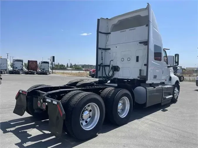 2018 INTERNATIONAL LT