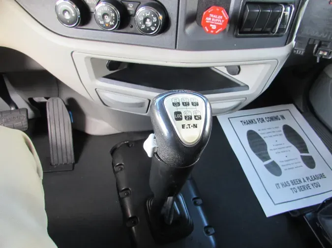 2020 Peterbilt 567