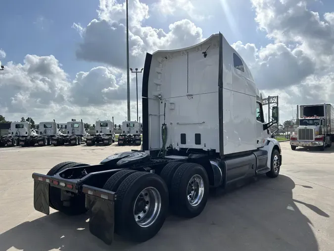 2021 Peterbilt 579