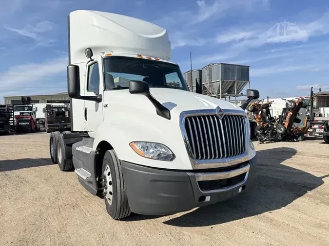 2021 INTERNATIONAL LT