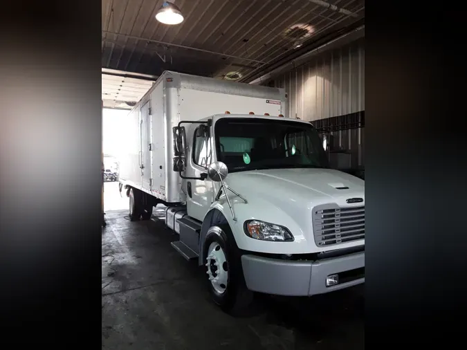2019 FREIGHTLINER M2 106