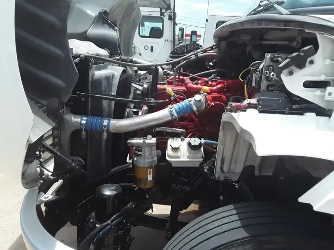 2018 FREIGHTLINER M2-112