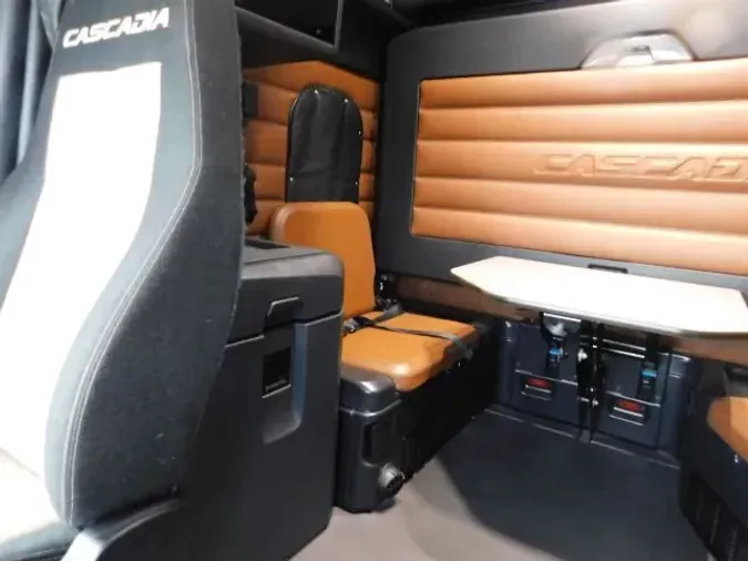 2019 Freightliner Cascadia