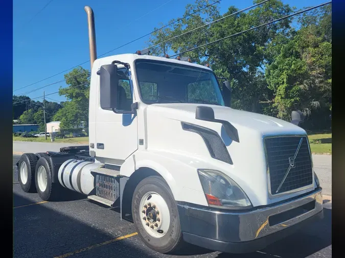 2016 VOLVO VNL64TRACTOR