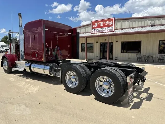 2023 KENWORTH W900L