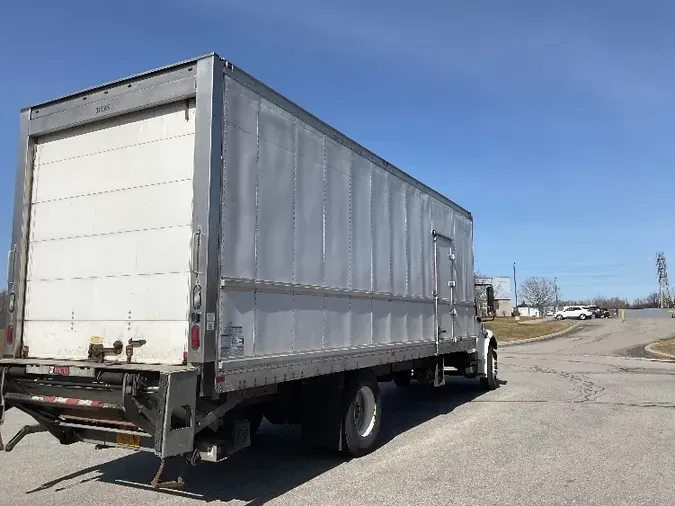 2018 Freightliner M2