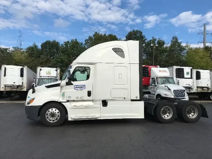 2020 Freightliner T12664ST