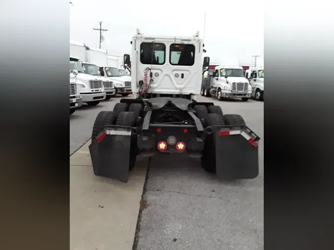 2018 FREIGHTLINER/MERCEDES CASCADIA 125