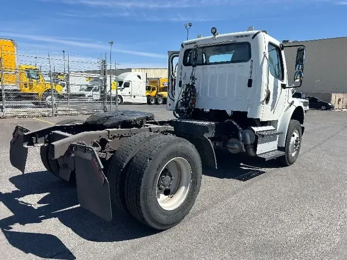 2015 Freightliner M2