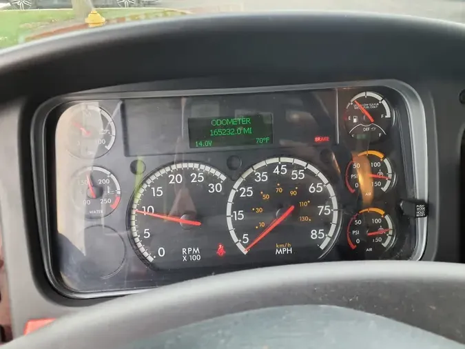 2019 FREIGHTLINER M2 106