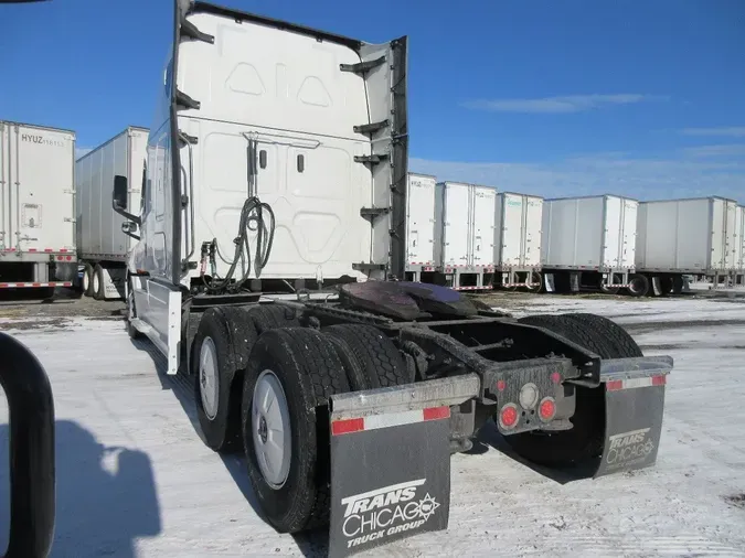 2023 FREIGHTLINER Cascadia 126