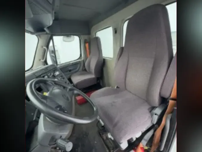 2019 FREIGHTLINER/MERCEDES CASCADIA 125