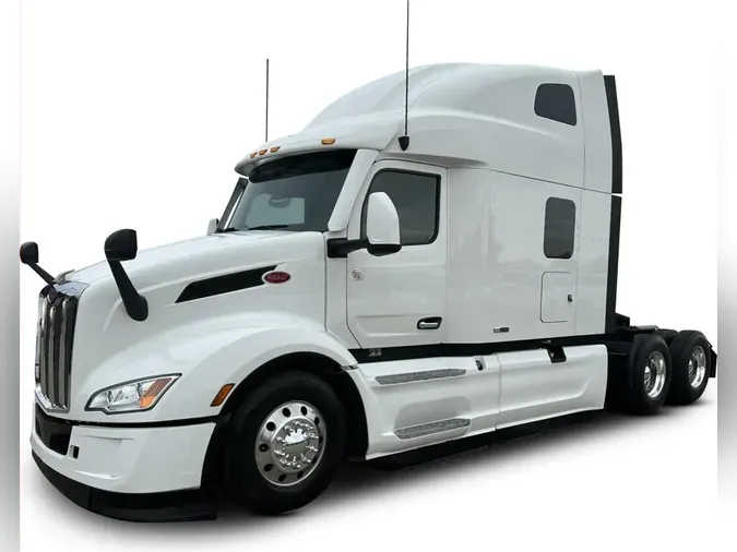 2024 Peterbilt 579bc025a9c63e796c7bccd69d62497b1f8