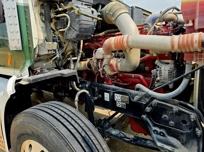 2020 Peterbilt 579bc06f3f113dc3c2732c805d882a7e6fa