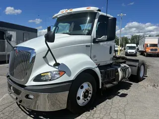 2019 NAVISTAR INTERNATIONAL RH613 DAYCAB S/A