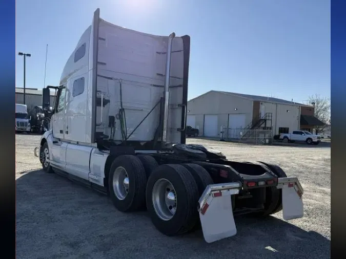 2024 VOLVO VNL64T760