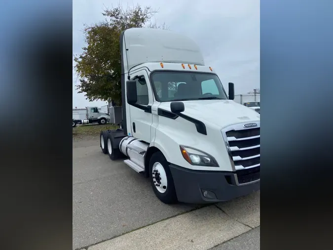 2020 FREIGHTLINER/MERCEDES NEW CASCADIA 116