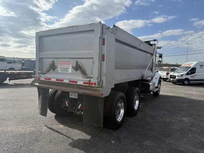 2018 Peterbilt 348bc0f8ffbeb4298531ea7abf521cee19b