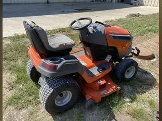 2011 Husqvarna YTH24V48LS