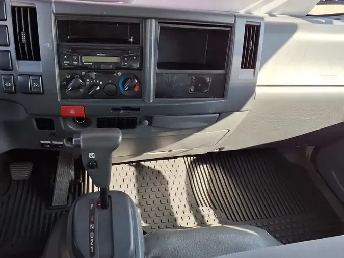 2017 ISUZU NPR HD
