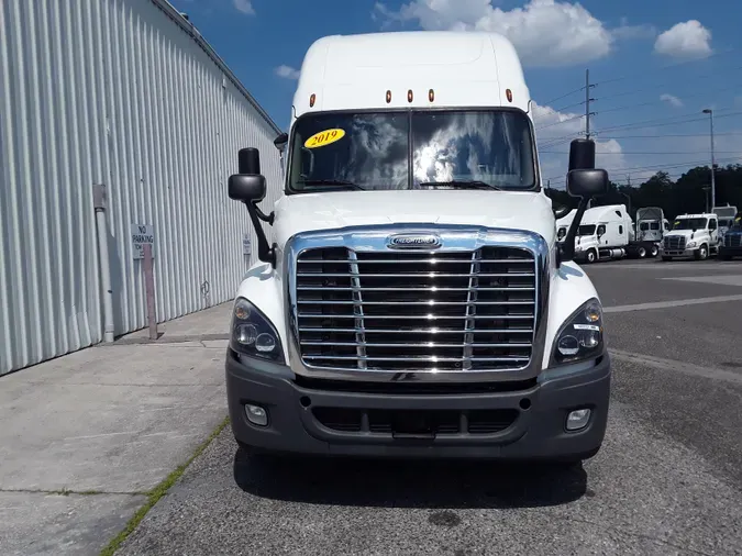 2019 FREIGHTLINER/MERCEDES CASCADIA 125