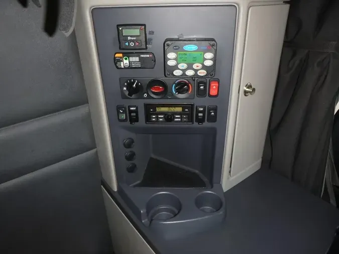 2022 Peterbilt 579bc16c58bb2f0101f0086fdd9040d866f