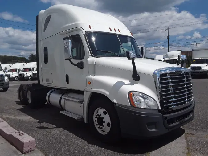 2019 FREIGHTLINER/MERCEDES CASCADIA 125