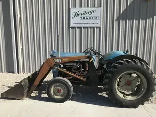1955 Ford 860