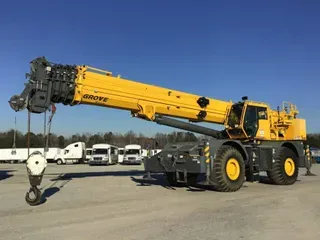 2015 GROVE RT-890E