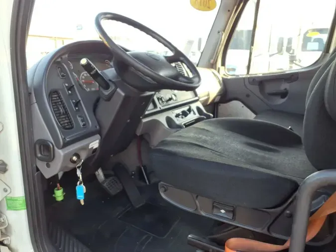 2018 FREIGHTLINER/MERCEDES M2 106